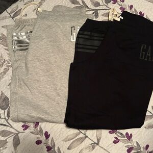 GAP women’s gray and black joggers